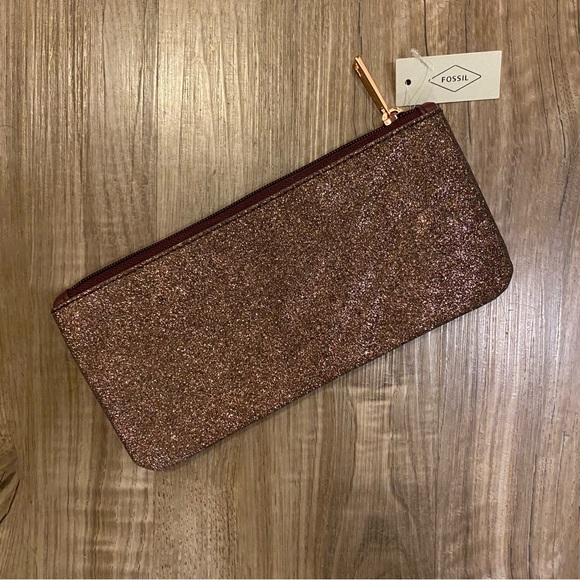 🔔NEW🔔 FOSSIL MAKE UP BAG - Picture 1 of 6